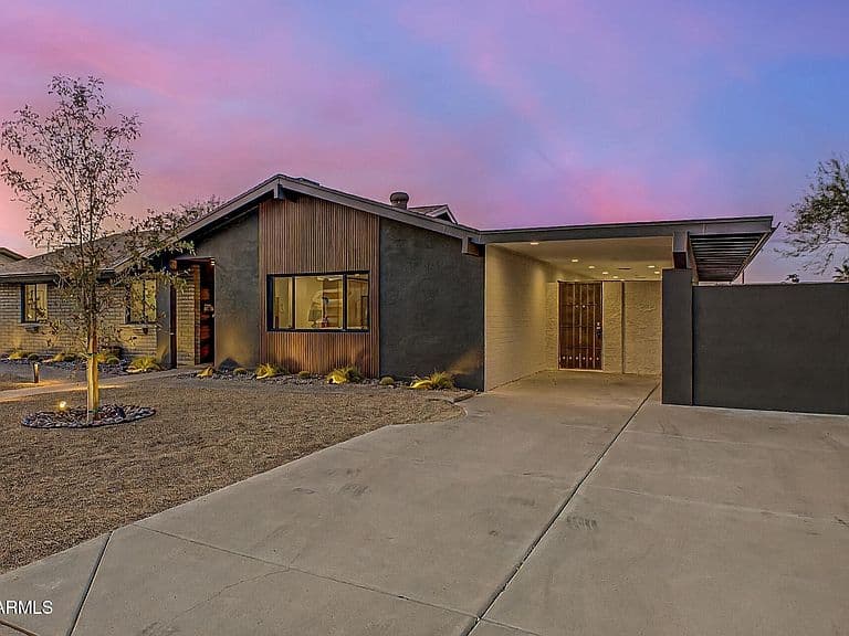 2808 E LUPINE Avenue photo 4