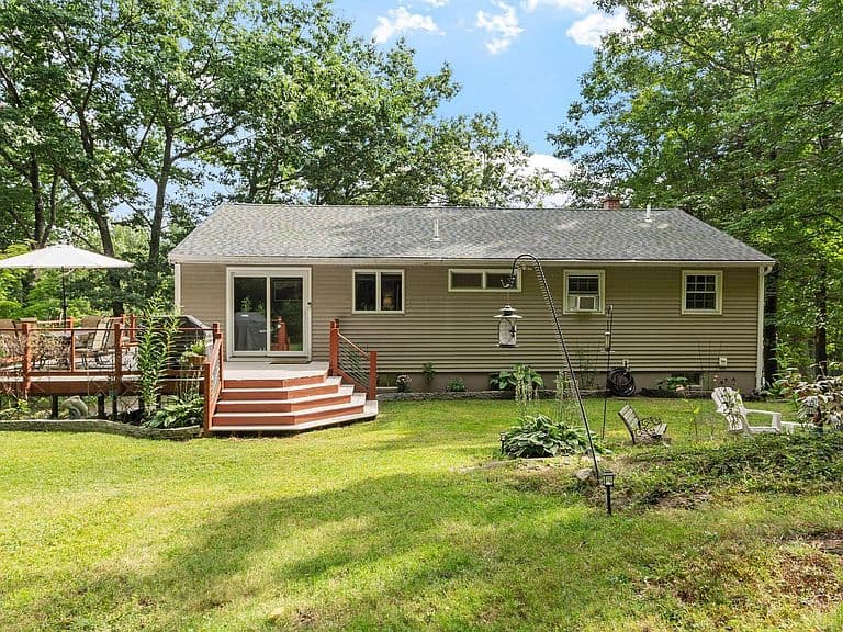 12 Parker Drive photo 3