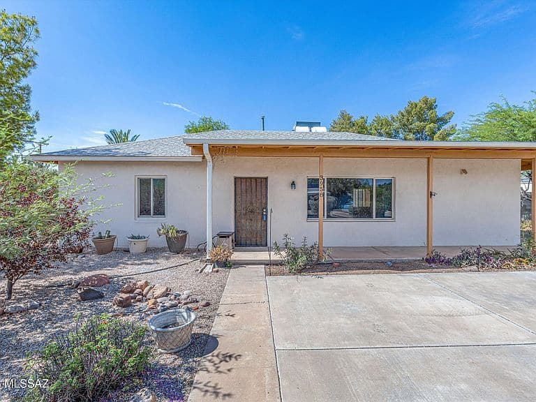 3958 E Louis Ln photo 4