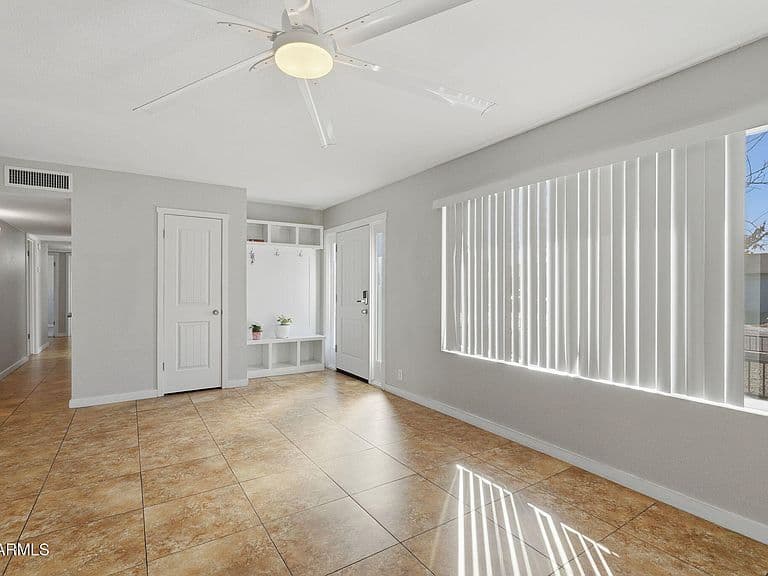 18815 N 22nd Ln photo 2