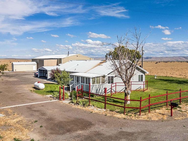 3344 Highway 93 photo 1