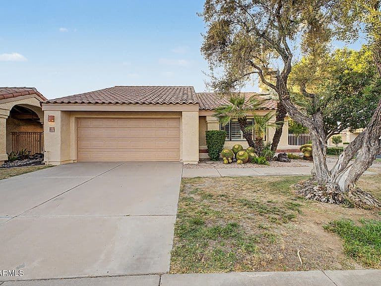 9994 E CAROL Avenue photo 5