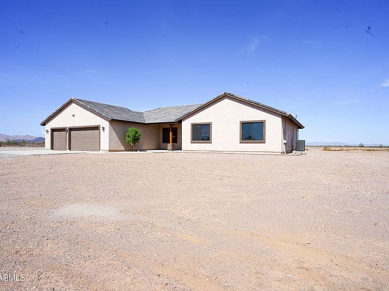 5751 N 407TH Avenue photo 5