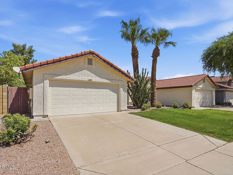 2338 W ORCHID Lane photo 5