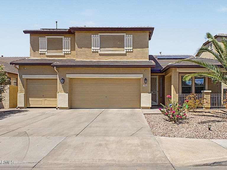 17940 W DESERT Lane photo 1