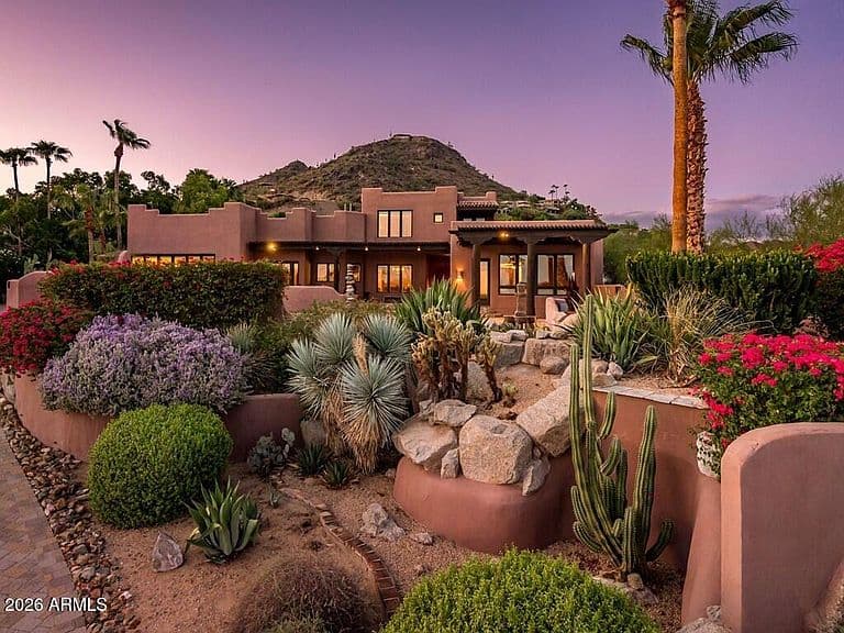 4320 E DESERT CREST Drive photo 2