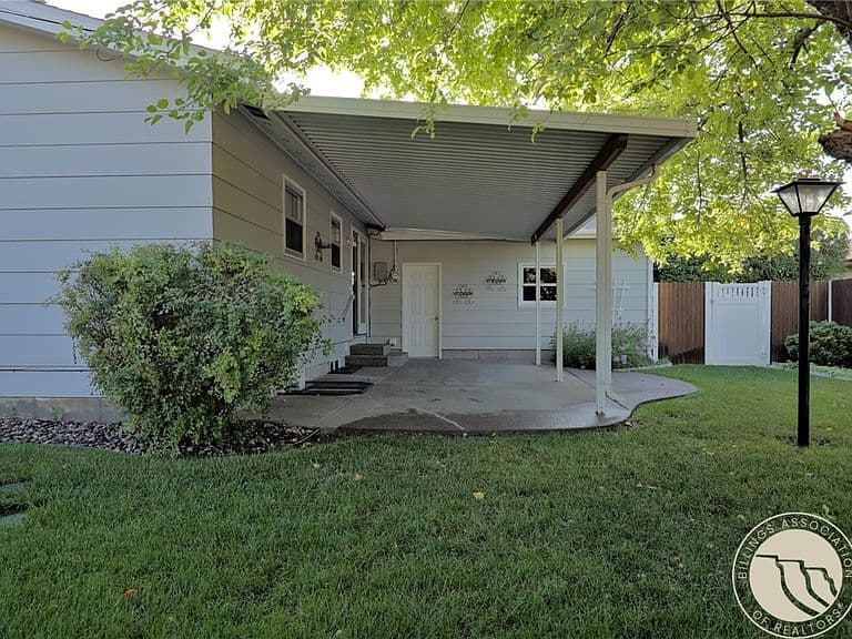28 19th St W photo 5