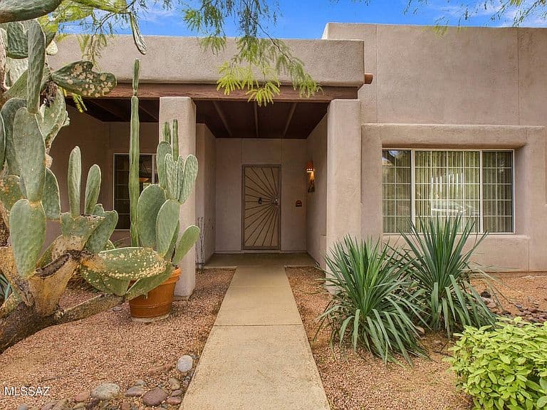 1055 W Eagle Look Ln photo 3