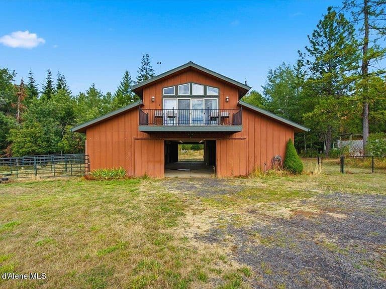 38069 S Highway 3 photo 2