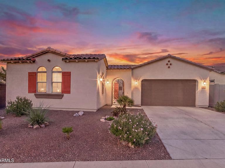 17910 W SILVERWOOD Drive photo 2