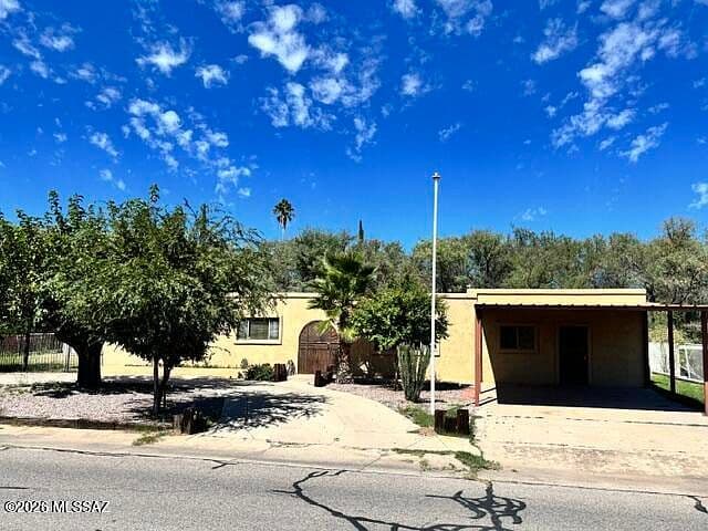 1468 W Meadow Hills Dr photo 1