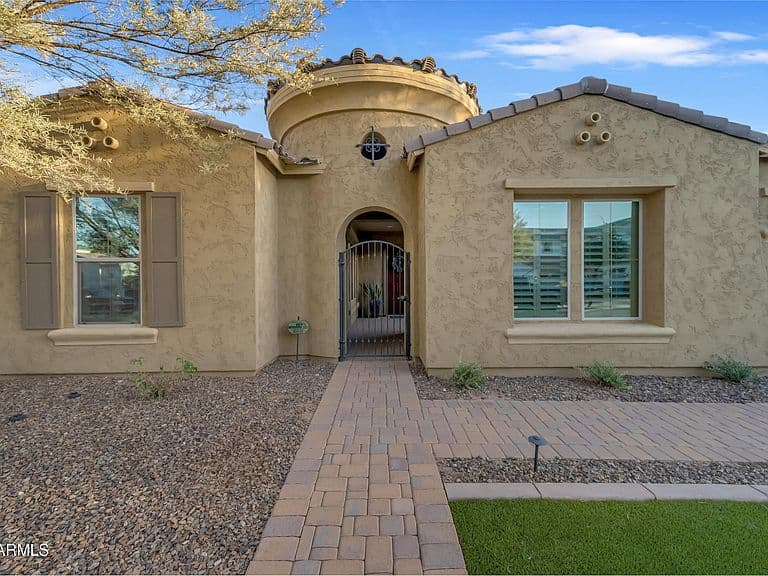 20093 E QUINTERO Road photo 4