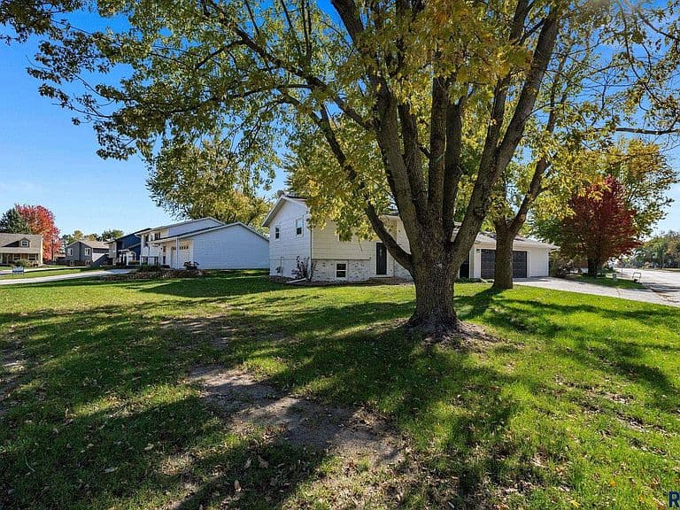 200 Perry Ln photo 5