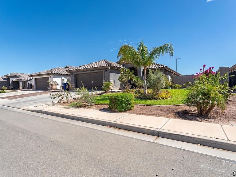 1468 S Cholla Ave photo 3