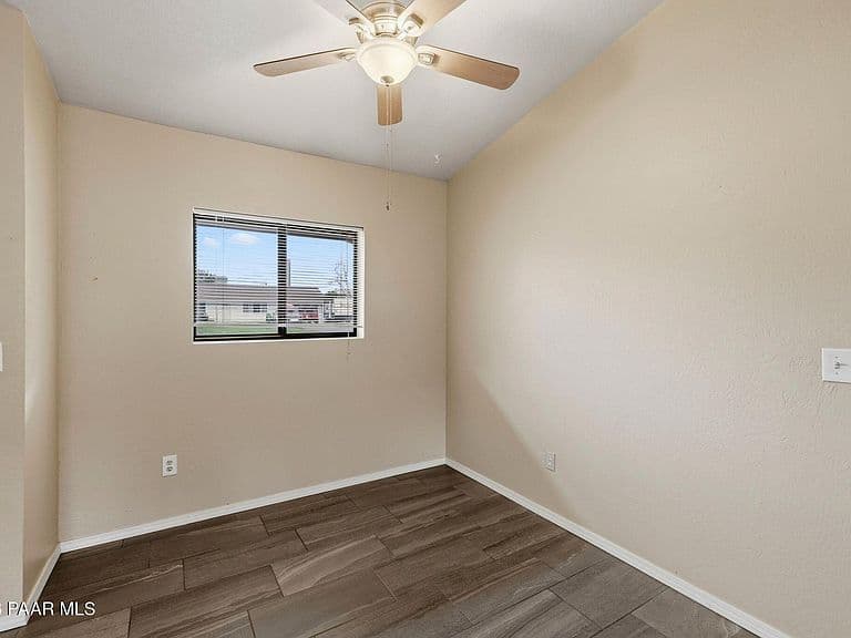 8435 E Sommer Dr photo 4