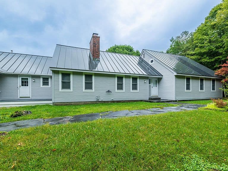 88 Windward South Road photo 1