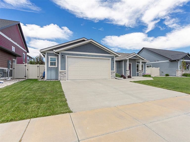 5317 Amherst Dr photo 3