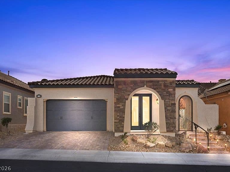 1011 Via Calderia Pl photo 1