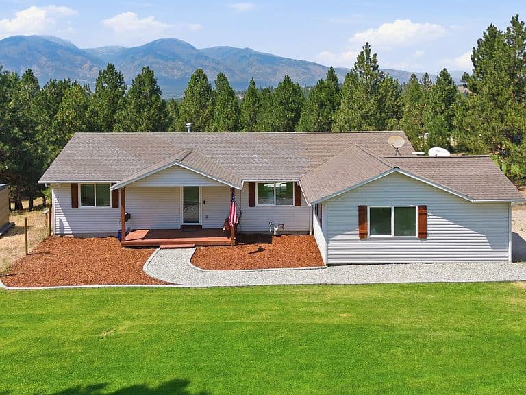 456 Sapphire Ln photo 4