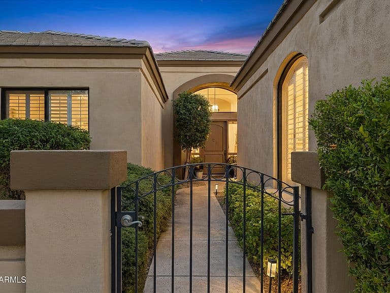 7323 E GAINEY RANCH Road #18 photo 3