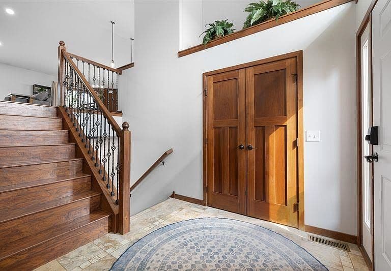 2621 17th St NW photo 4