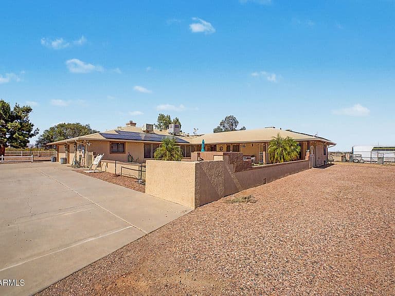20537 W GORDON Way photo 2