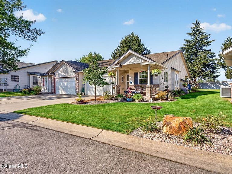 106 S Coho Rd photo 2
