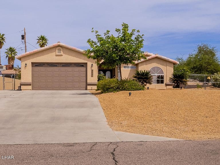 3627 El Toro Dr photo 1