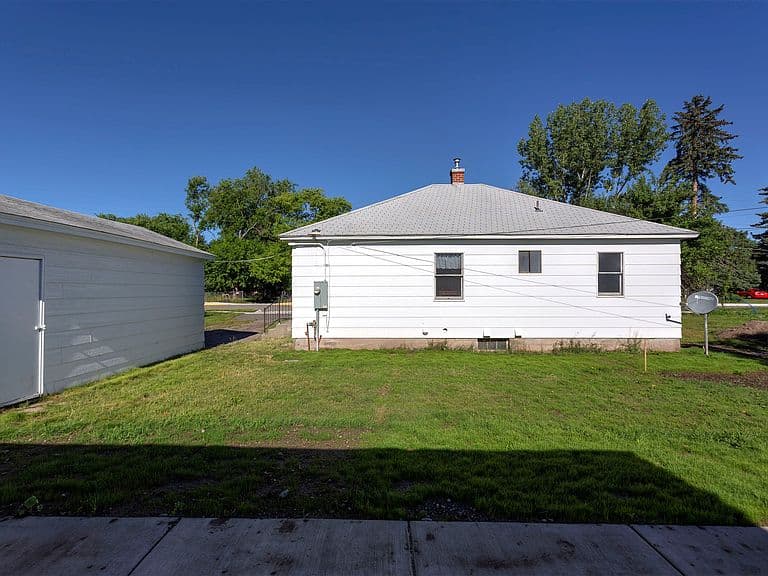 1014 Eaton St photo 5