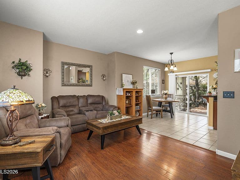 3451 Niblick Dr photo 3