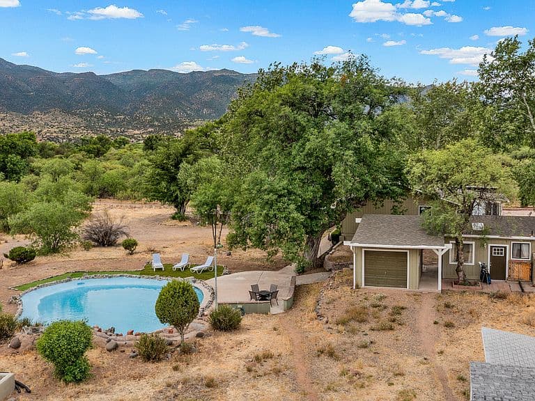 3751 S PEARCE Lane photo 2