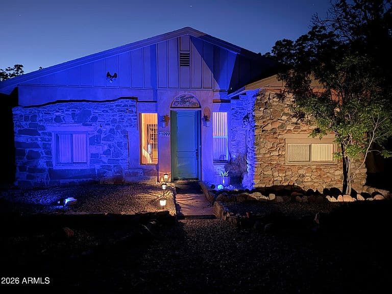 1099 N WILLARD Road photo 2