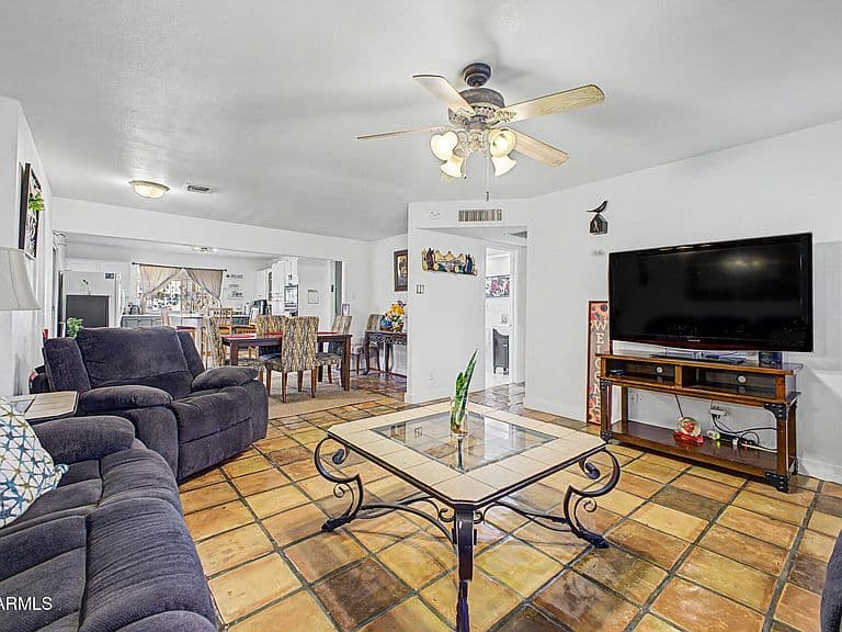 3602 N 64TH Drive photo 5
