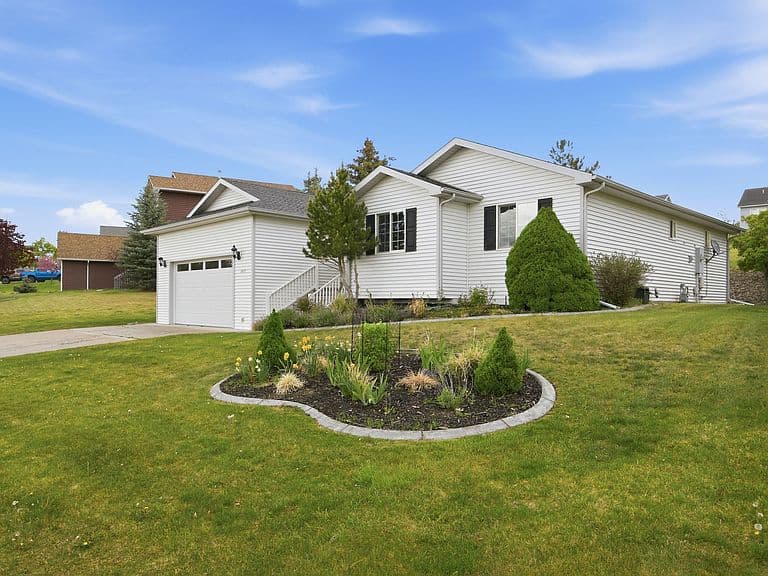 6872 Joy Dr photo 3