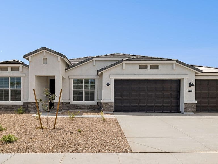17645 W BROWN Street photo 1