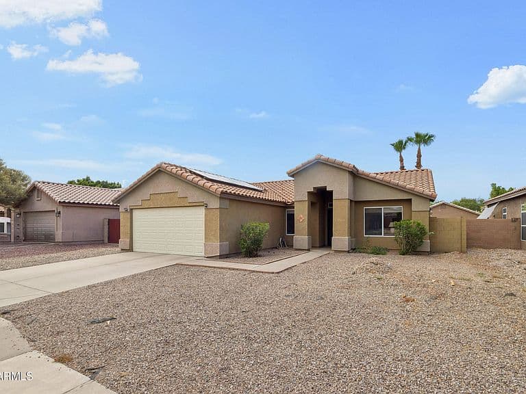 10727 E EL MORO Avenue photo 1