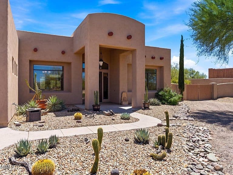 13919 E QUAIL TRACK Road photo 2