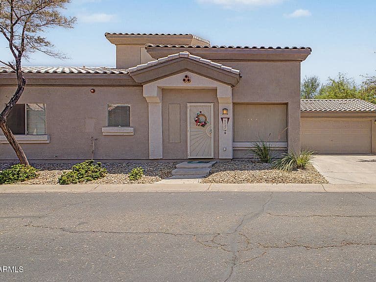 8127 W ZOE ELLA Way photo 2