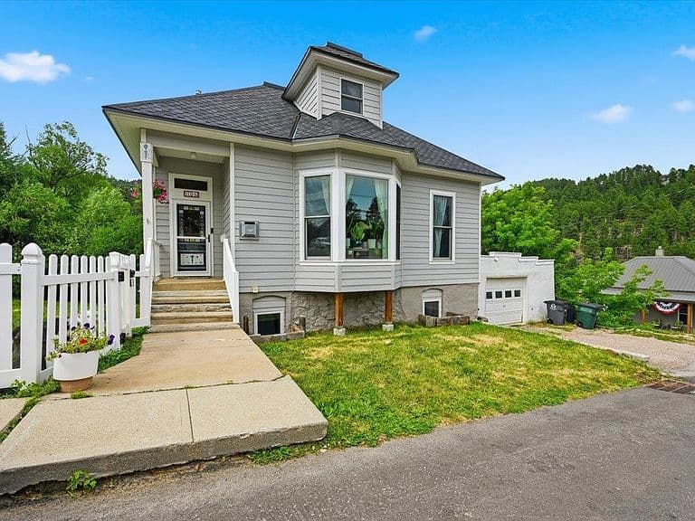 1106 Washington St photo 1