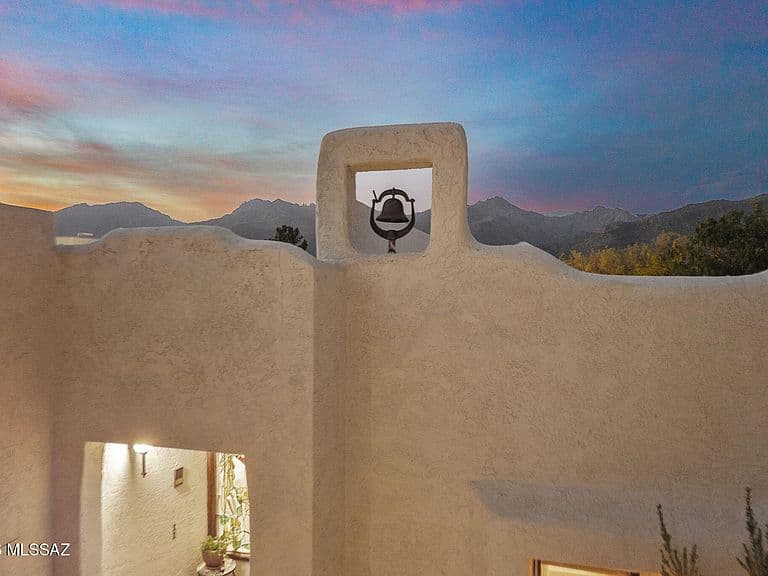 8541 E Solar Pl photo 4