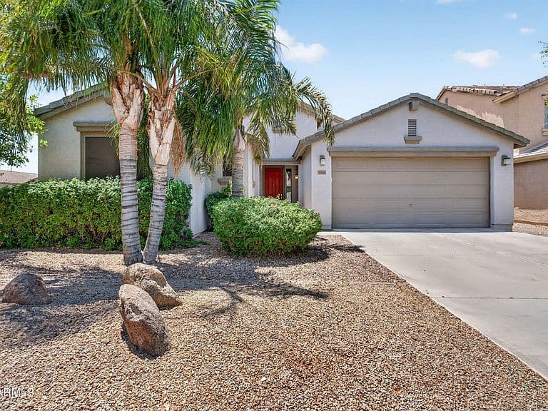 32826 N PEBBLE CREEK Drive photo 1