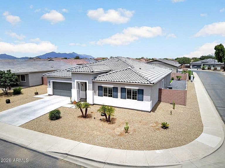 45974 W KELLER Drive photo 3