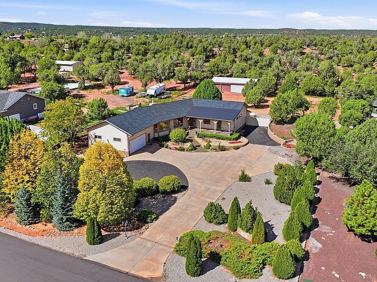 6834 Circle C Ln photo 3