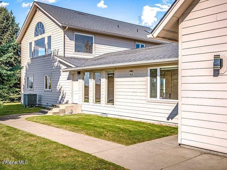 5693 W Harvest Ave photo 2