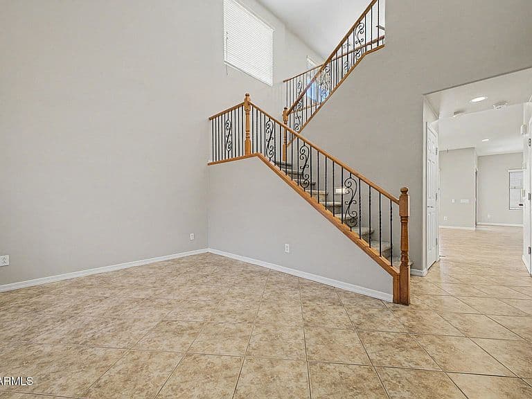 4635 S CARMINE Lane photo 5