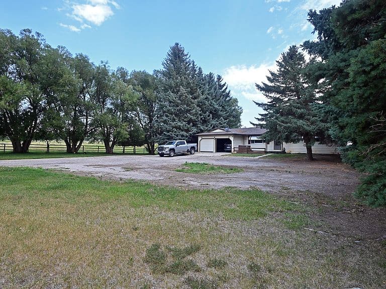 15 Pine Ln photo 2