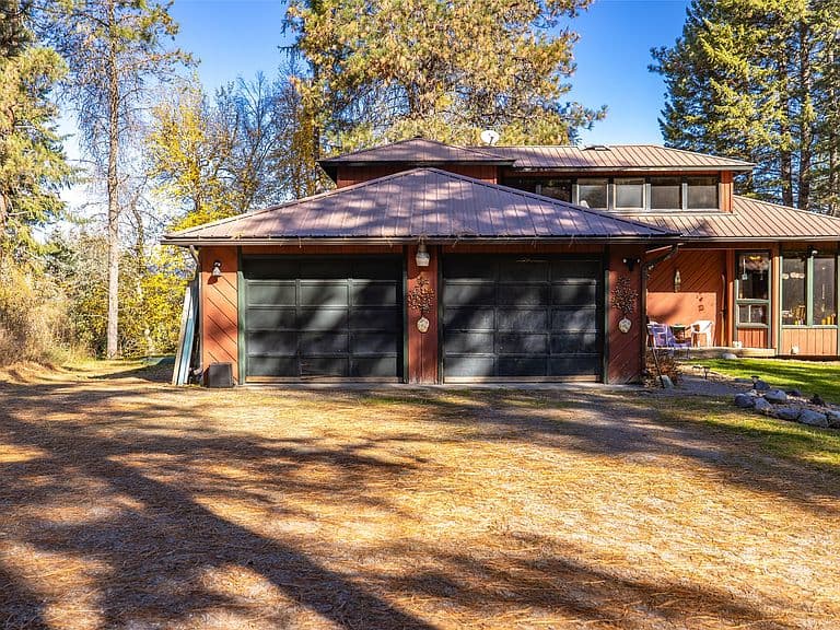 320 Rocky Woods Ln photo 2