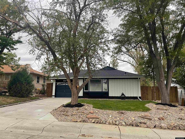 154 N Montana Ave photo 2