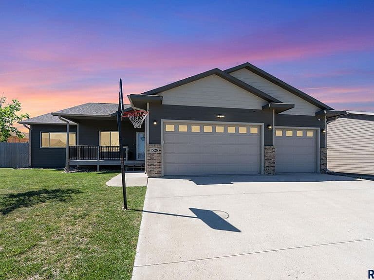 1529 E Gold Dust St photo 1