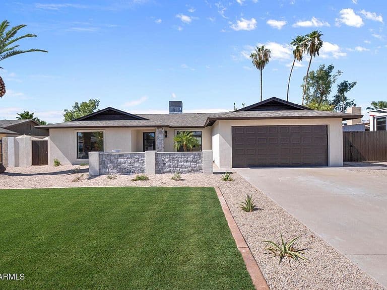 4948 E CORRINE Drive photo 3